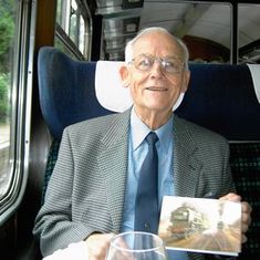 Cecil ( Bill ) Hill