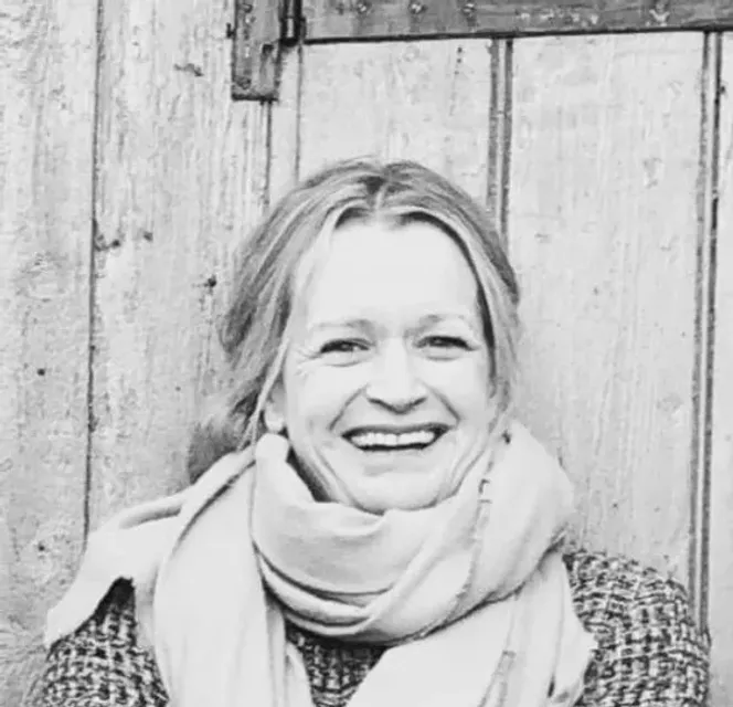 Holly Lyon-Hawk Freelance Holistic Funeral Director