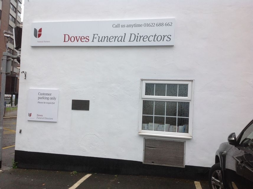 Doves Funeral Directors, Maidstone