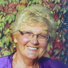 Gloria McGinnes