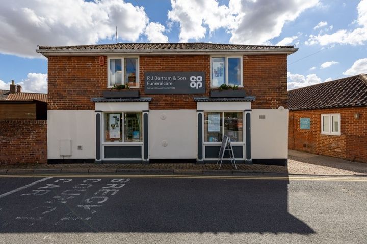 R J Bartram & Son Funeralcare, Dereham