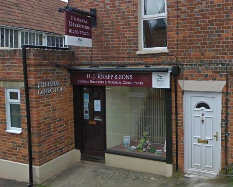 H.J Knapp & Sons Funeral Directors