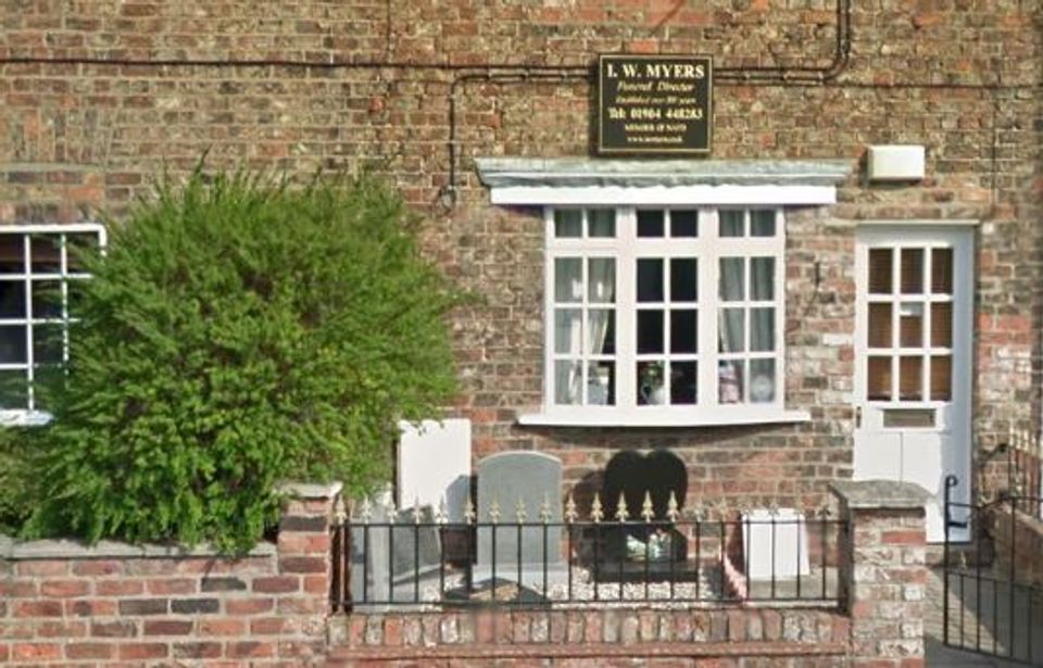 I W Myers Funeral Directors, funeral director in York