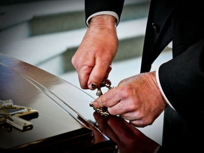 Funeral profession facing investigation over rising prices