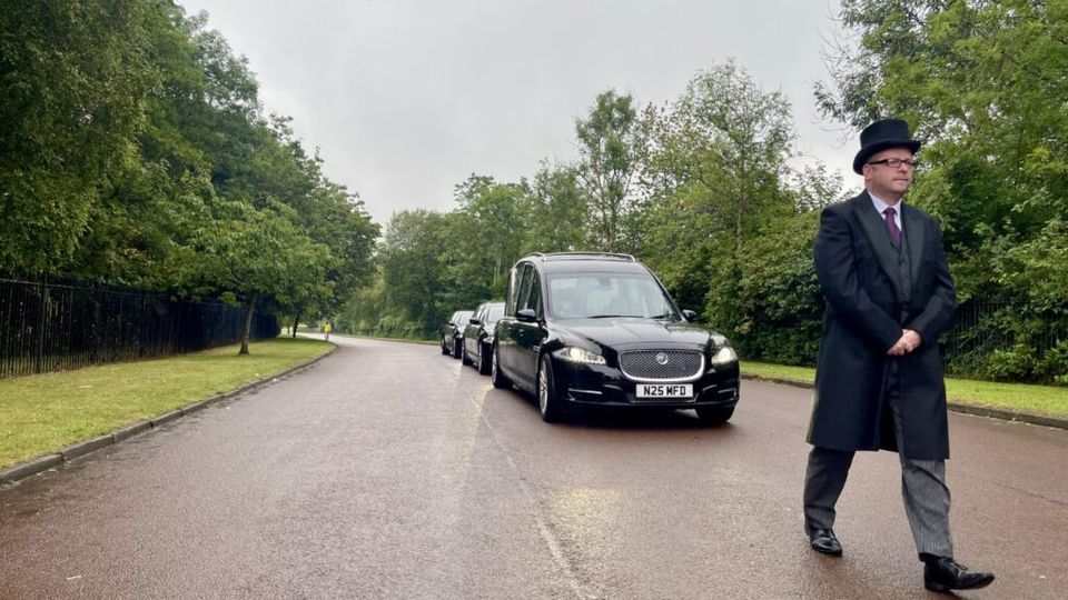 Allan Menzies Funeral Directors, Alexandra Parade
