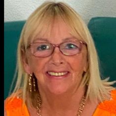 Elaine Fleck