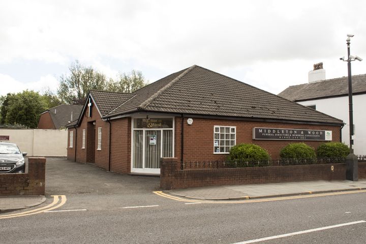 Middleton & Wood Funeral Directors, Borsdane House