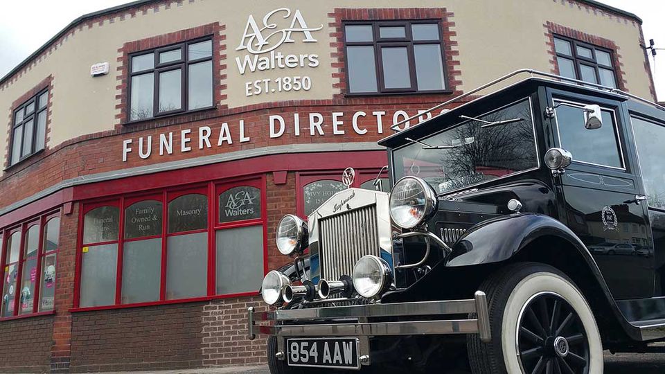 A & A Walters, Bilston