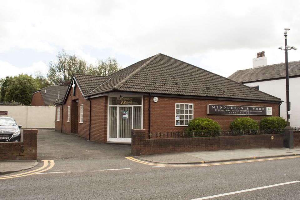 Middleton & Wood Funeral Directors, Borsdane House