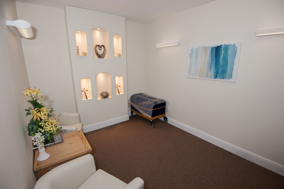 Halliwell Funeral Services, Coseley, funeral director in West Midlands