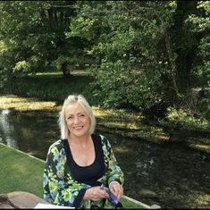 Lesley Thompson