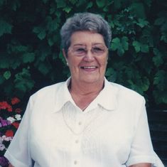 Phyllis Budding
