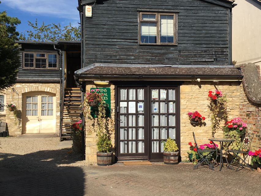 Greens Funeral Services, Eynsham