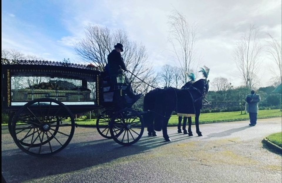 Crescent Funeral Services, Curry Rivel, funeral director in Somerset