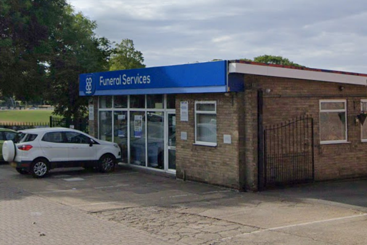 Lincolnshire Co-op Grimsby Funeral Service Home