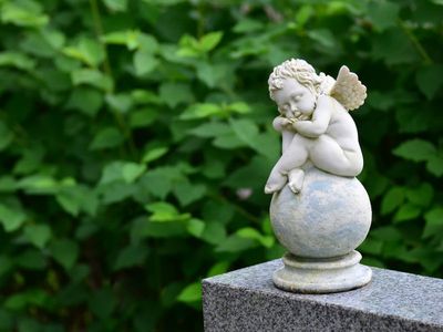 Child burial fees scrapped &ndash;  campaigners welcome news
