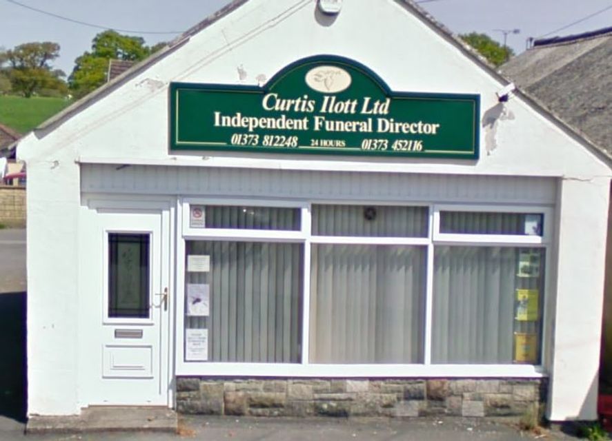 Curtis Ilott Independent Family Funeral Directors & Monumental Masons