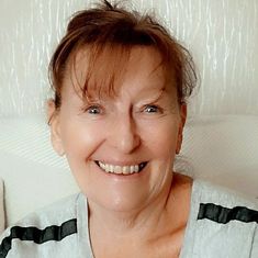 Lesley (Jennie) Jennifer Mitchem