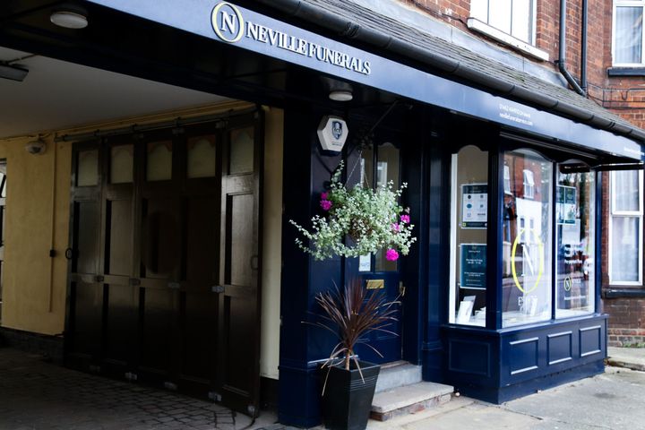 Neville Funeral Service, Hitchin