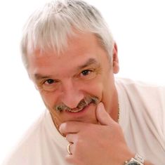 Wayne Davies