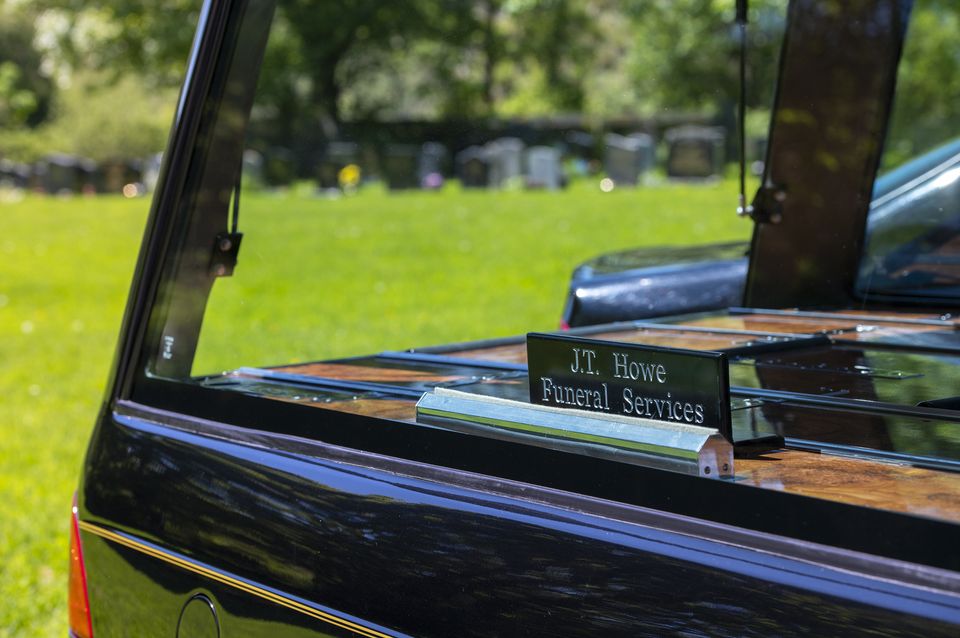 J.T.Howe Funeral Directors, funeral director in Derbyshire