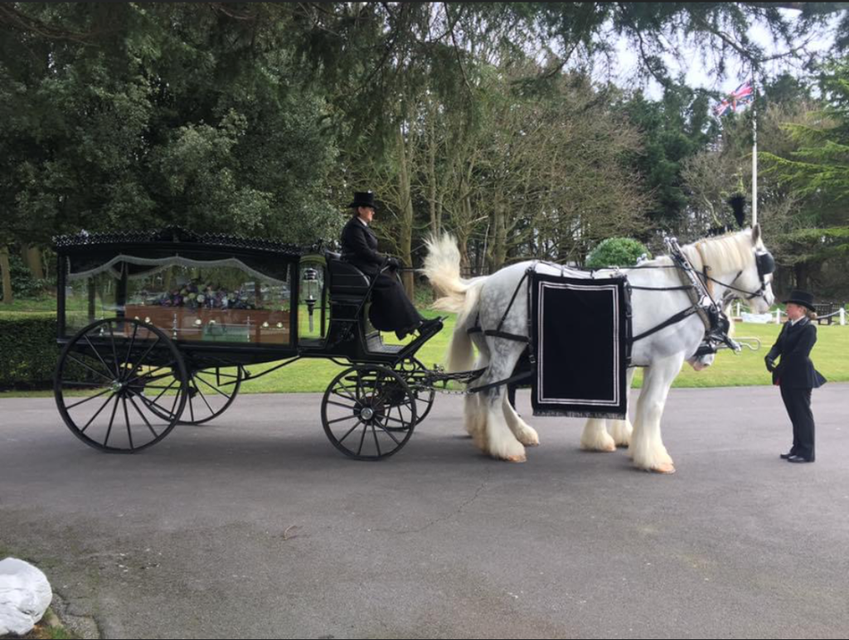Oaklands Funeral Service, funeral director in West Sussex