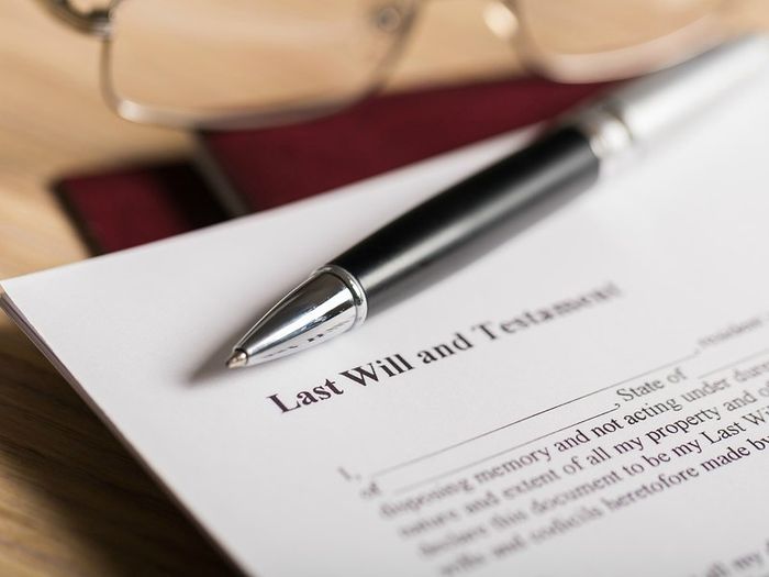 Last will and testament with charity legacy