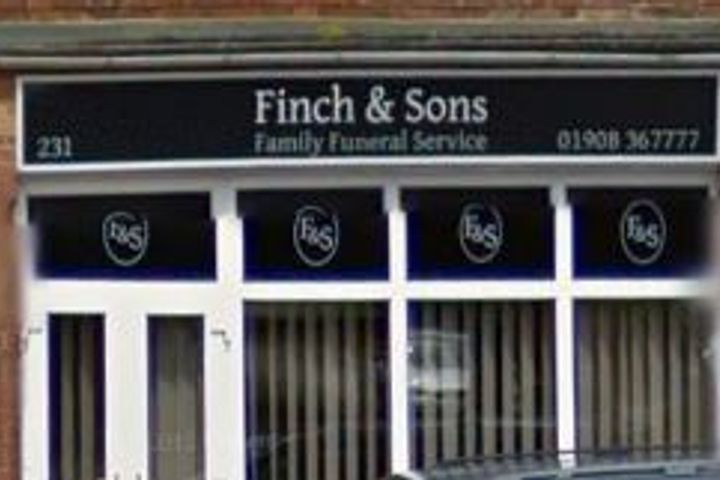 Finch & Sons, Queensway