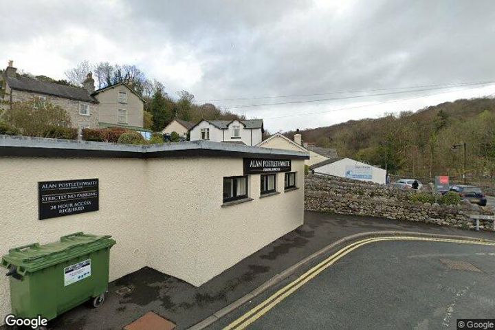Alan Postlethwaite Funeral Directors