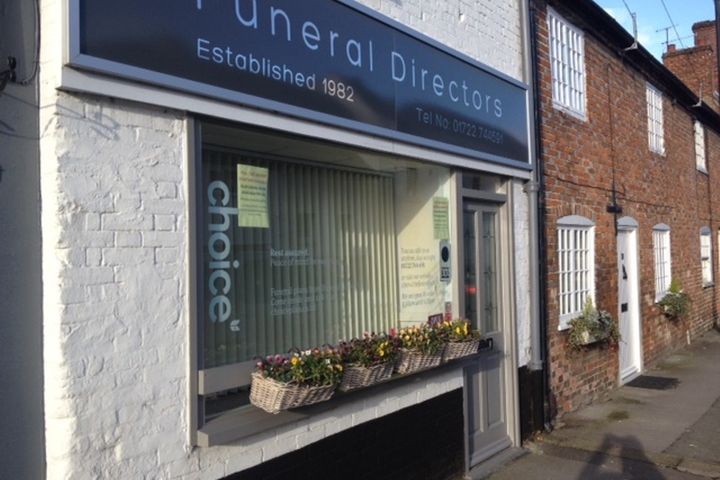 Chris White Funeral Directors, Wilton