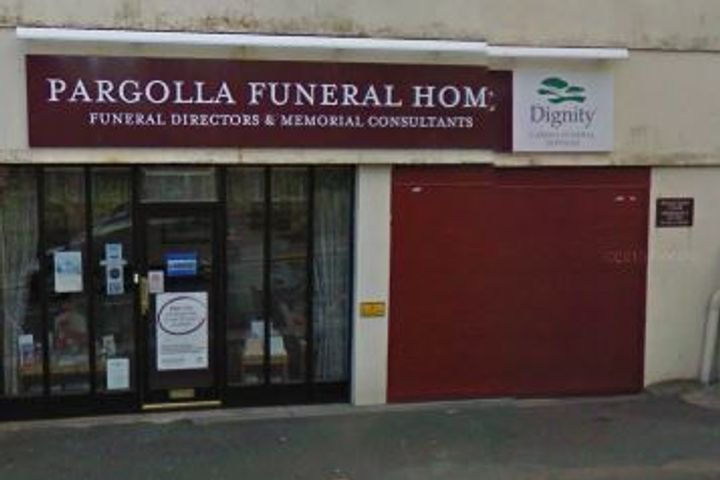 Ken Newcombe Funeral Directors, Pargolla Funeral Home