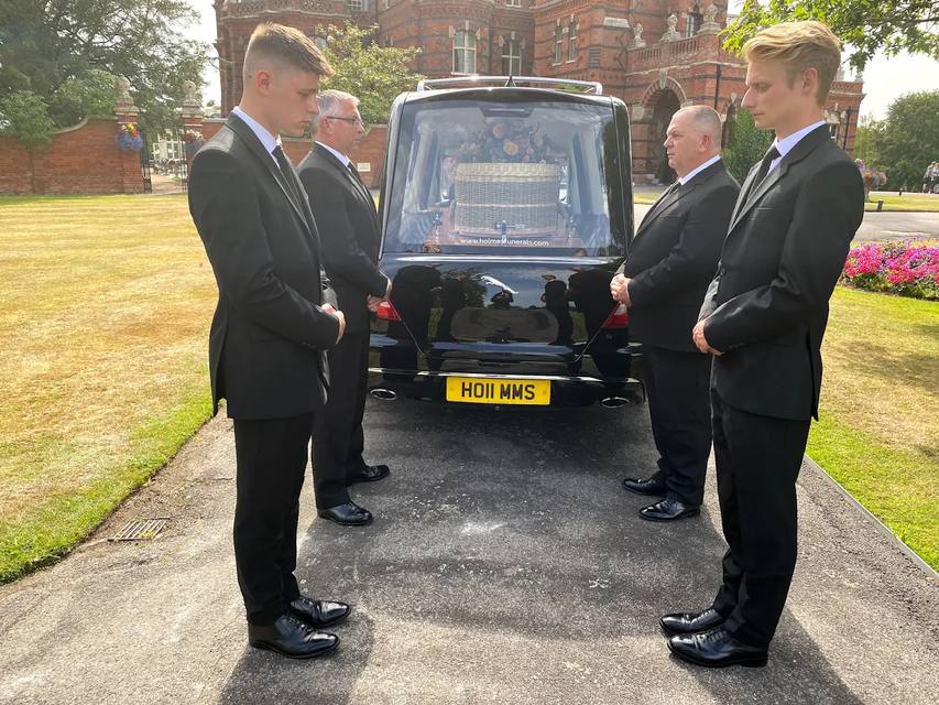 Holmes & Family Funeral Directors, Farnborough, funeral director in Hampshire
