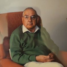 Clive Chambers