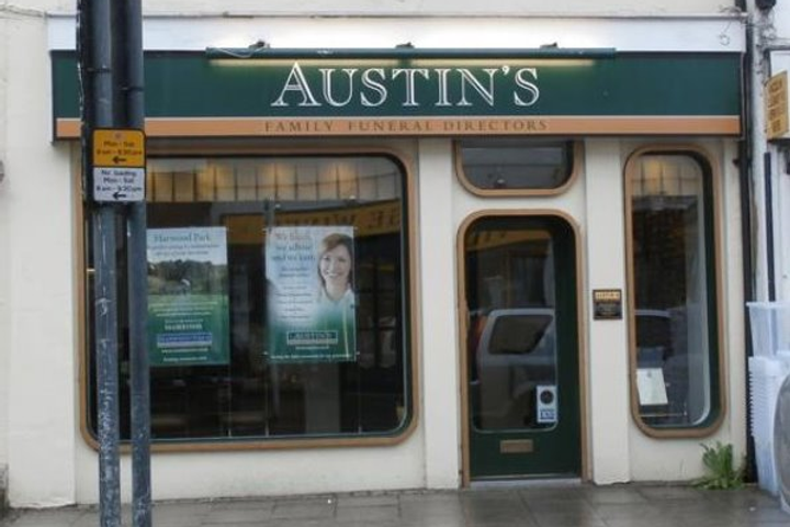 Austins Funeral Service, Ware