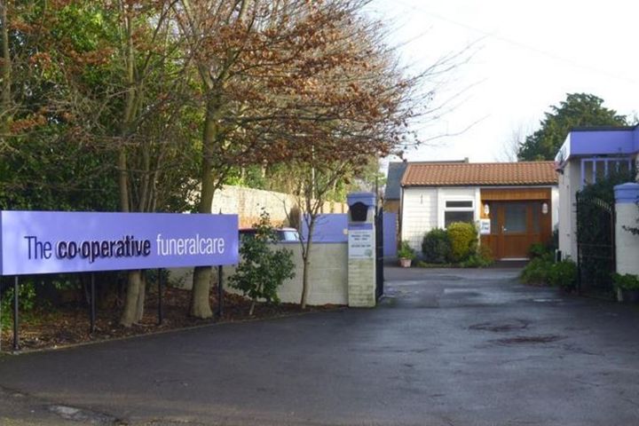 Co-operative Funeral Directors, Fareham