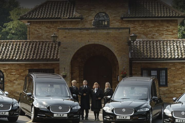 W J Farrier & Son Ltd, Hythe