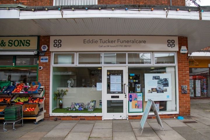 Eddie Tucker Funeralcare, Killay