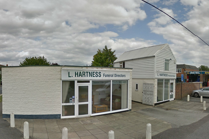 L Hartness Funeral Directors
