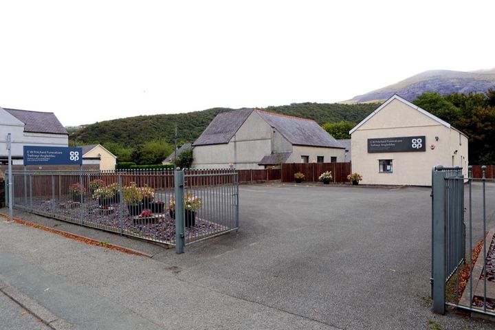 E.W. Pritchard Funeralcare, Llanberis