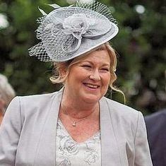 Karen Swift