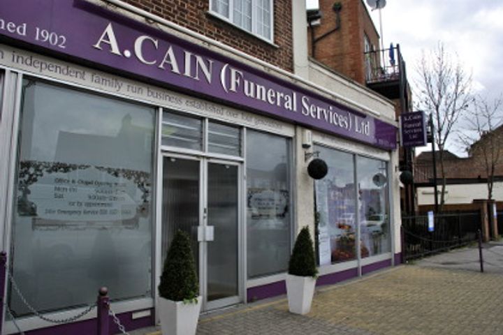 A Cain Funeral Services, Hayes
