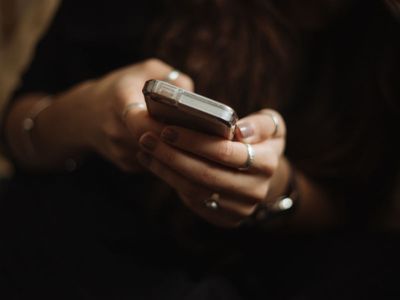 Pioneering app for people grieving baby loss