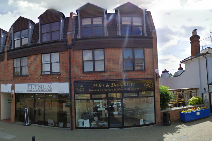 Miles & Daughters, Crowthorne