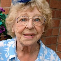 Peggy Warnes