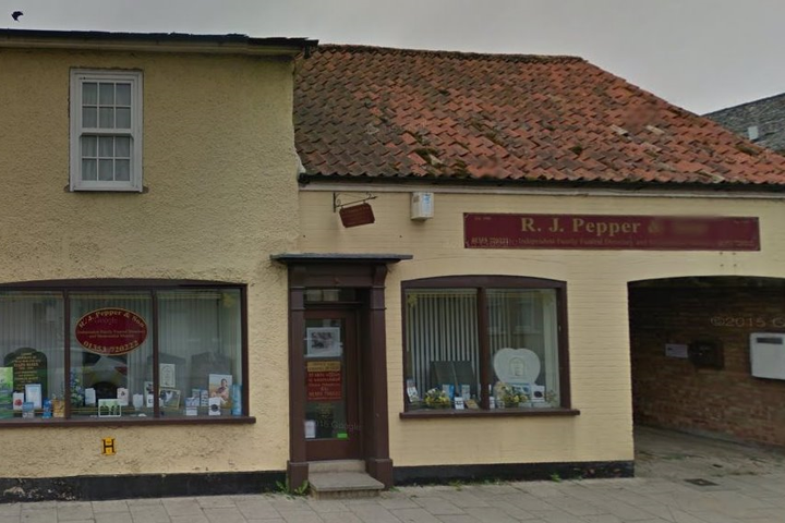 R.J Pepper & Son Ltd, Ely High St