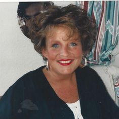 Valerie Fraser  ( nee Murphy )