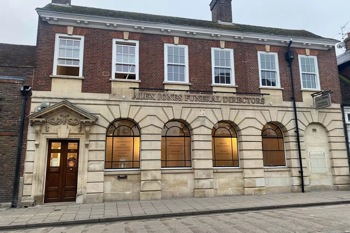 Alex Jones Funeral Directors Ltd, Edenbridge