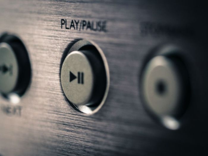 Play button on a CD player