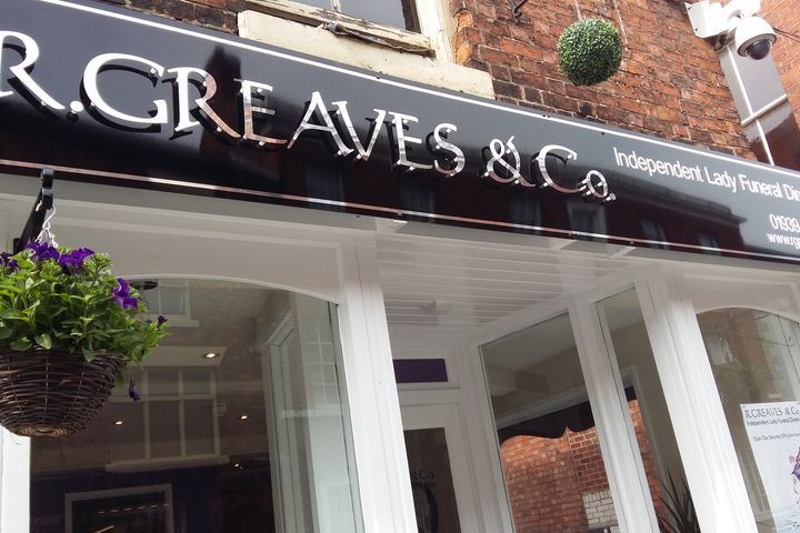 R.Greaves & Co