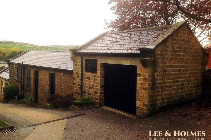 Lee & Holmes Funeral Directors